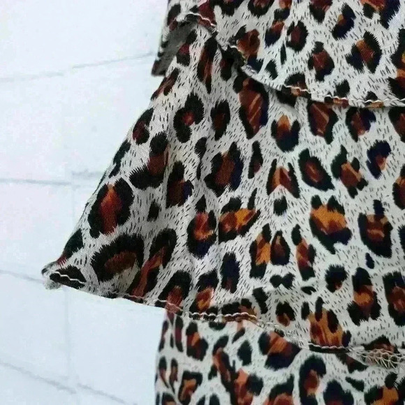 Leopard print ruffle mini skirt - Picture 3 of 6